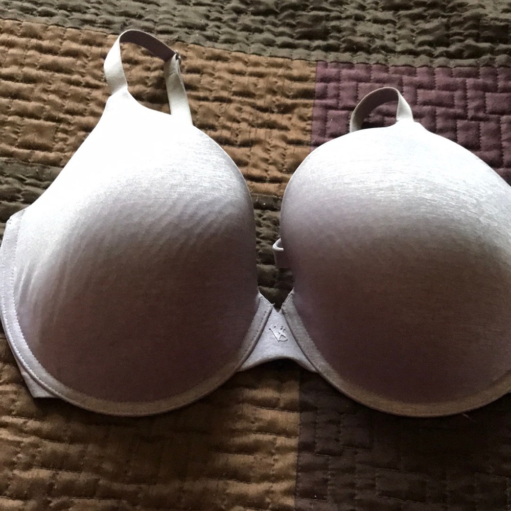 Victoria Secret lavender T-shirt bra